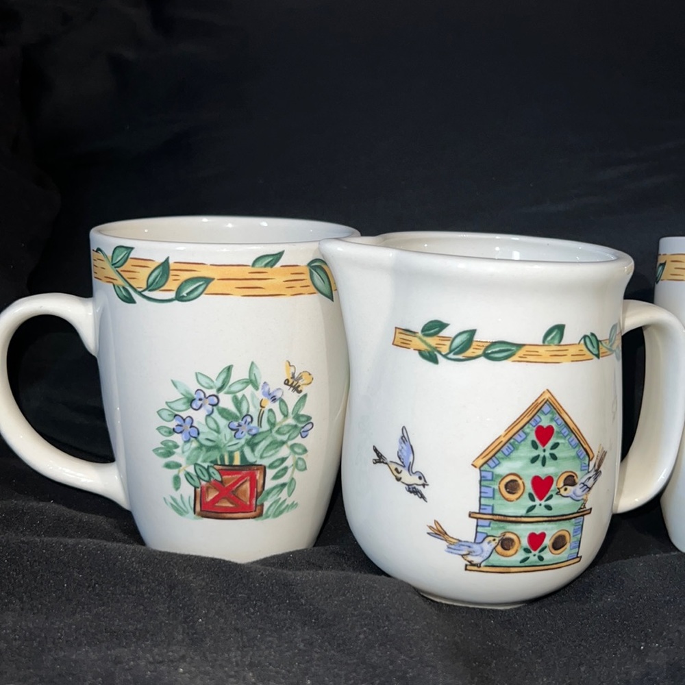 Vintage Thomson Pottery China 4 Piece